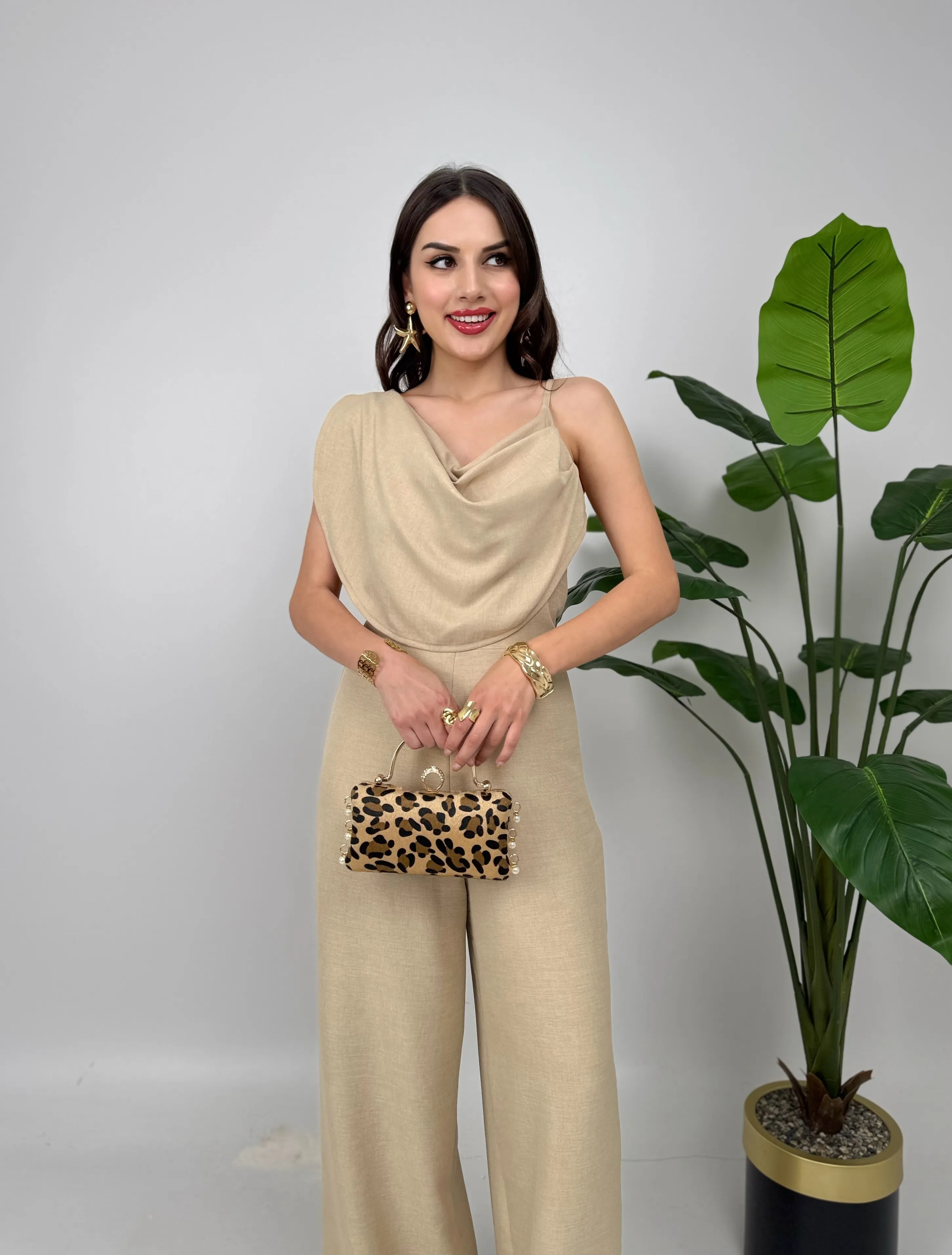 uygun-fiyatli-toptan-bayan-elbiseler