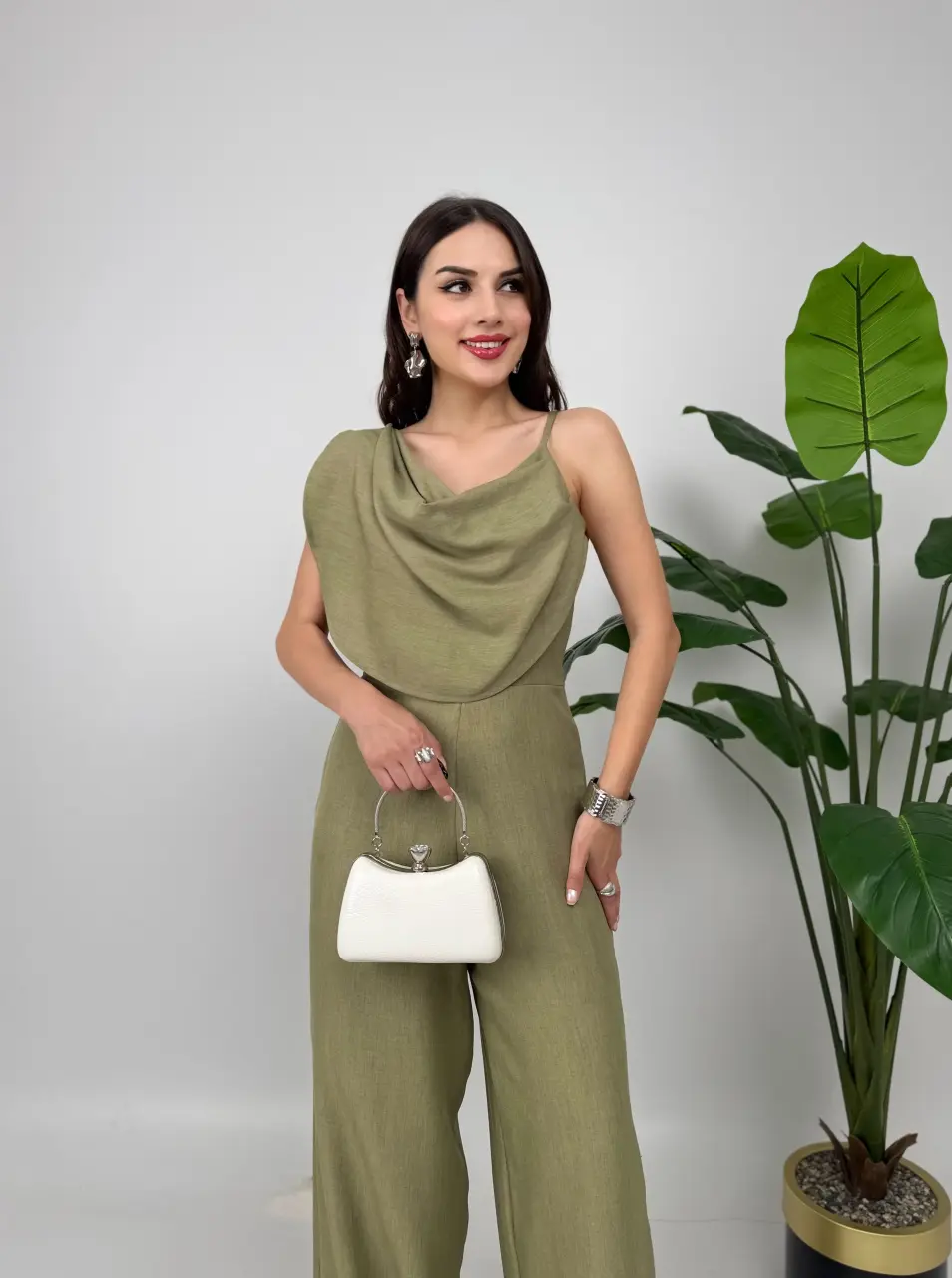 Merter Toptan Kadın Midi Boy Elbise Modellerinde Miss Janell Farkı