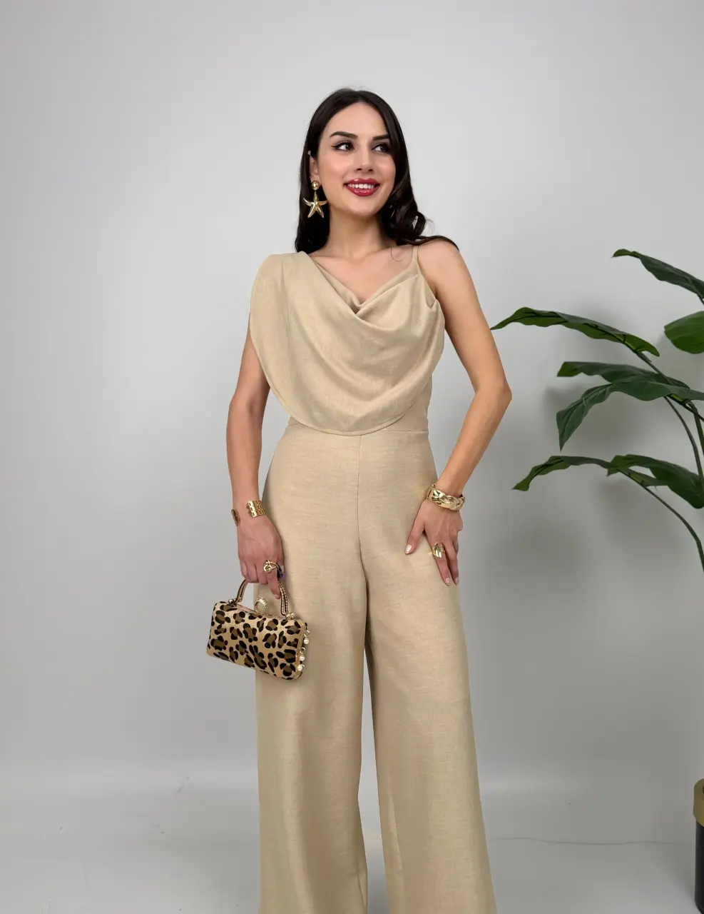 Uygun Fiyatlı Toptan Kadın Elbiseler: Moda Ticaretinde Kalite