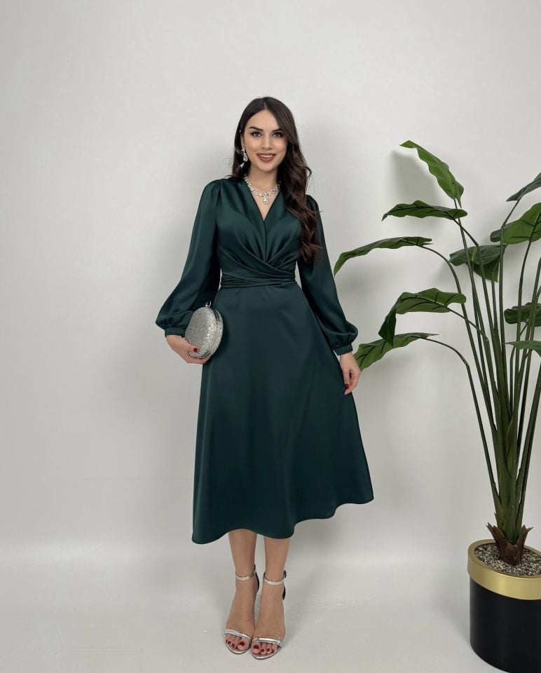 2052 SATEN KUŞAKLI ELBİSE EMERALD GREEN - ZÜMRÜT YEŞİLİ