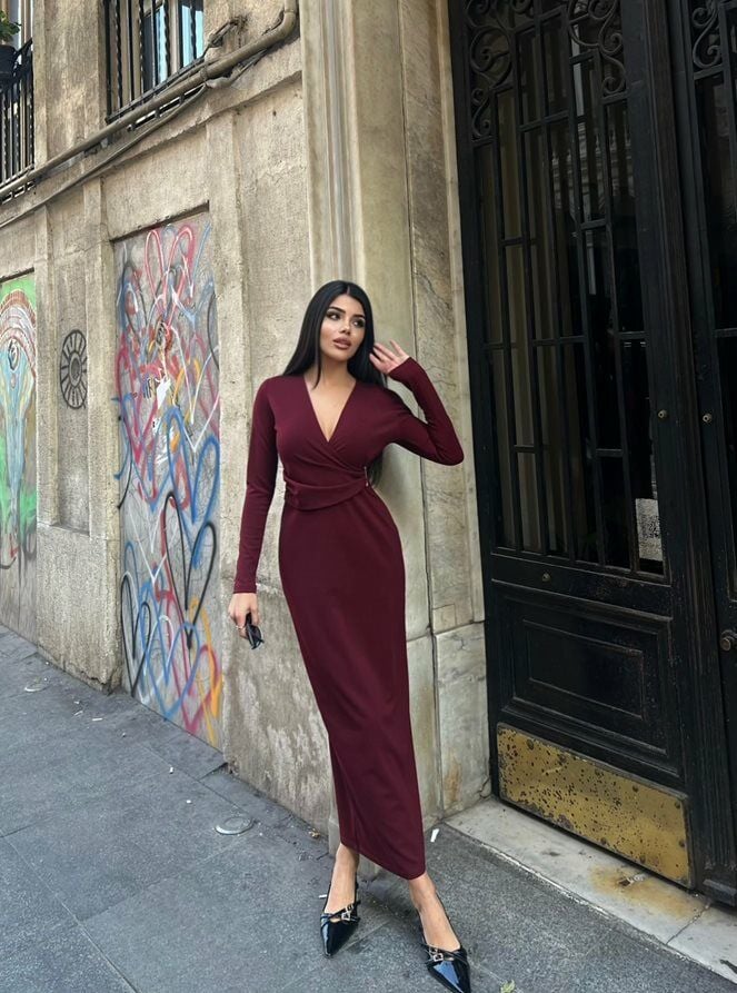 3058 ÖNÜ PİLELİ ELBİSE BURGUNDY - BORDO