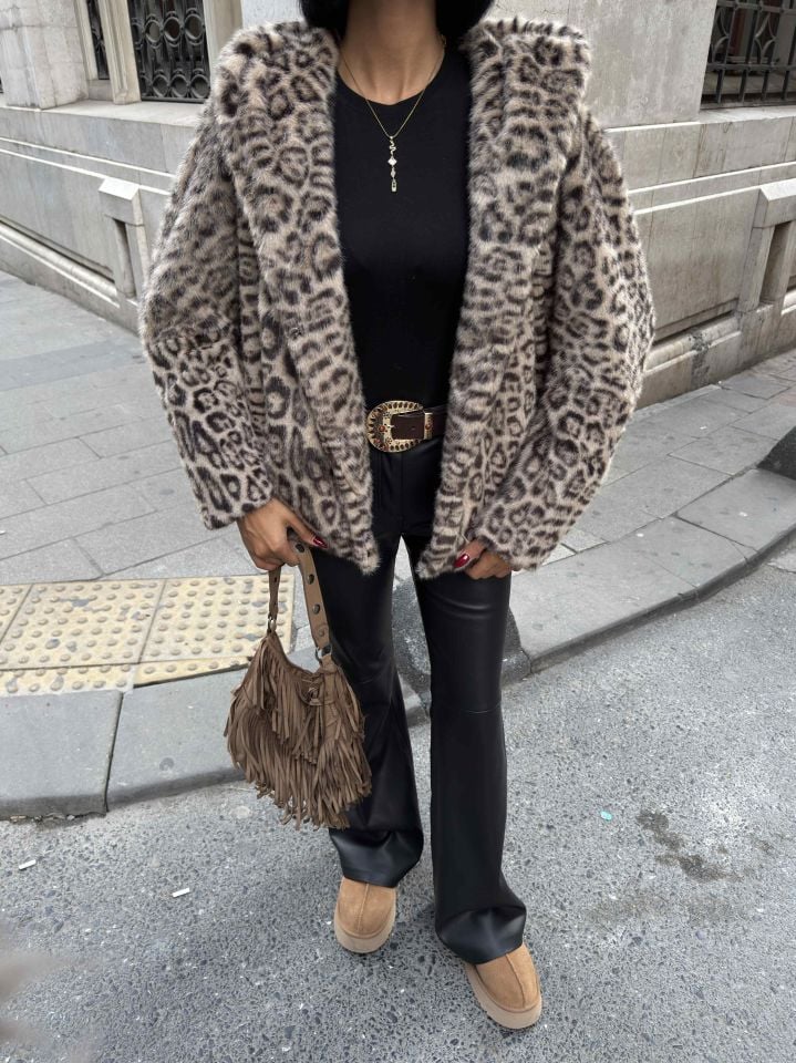 3098 KAPŞONLU LEOPAR KÜRK CREAM - KREM