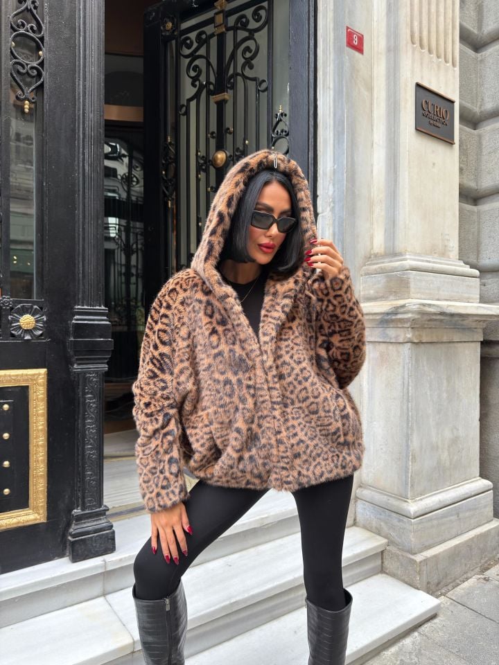 3098 KAPŞONLU LEOPAR KÜRK CAMEL
